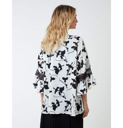 Kimono Top With Laced Sleeve